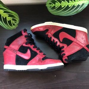 Nike Dunk Sky Hi Wedge - Black & Red